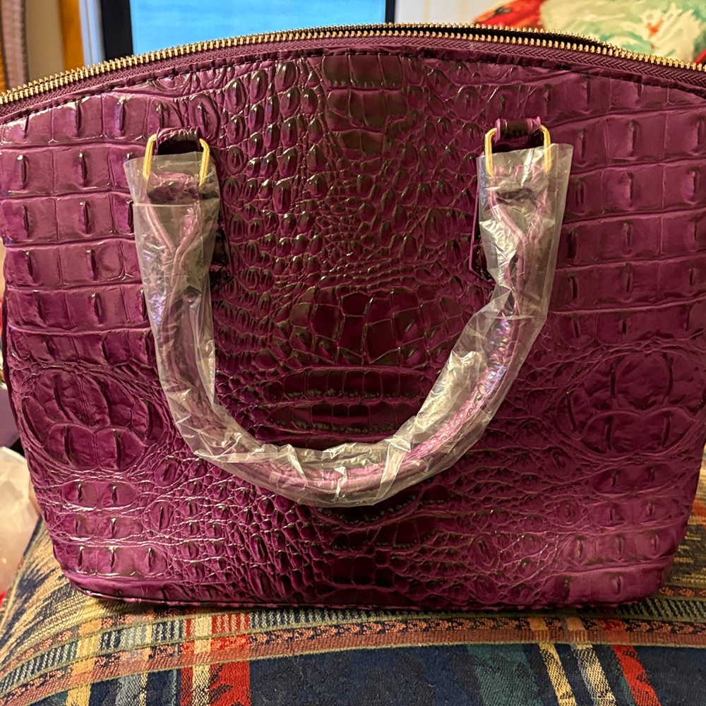 Elegant Purple Crocodile-Embossed Women's Bag